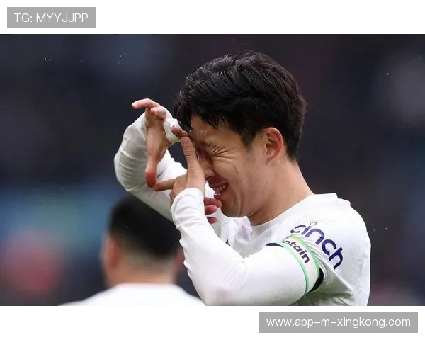 热刺孙兴慜弧顶爆射应声入网